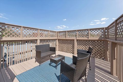 Tiny photo for 1945 N Sheffield Avenue #303, Chicago, IL 60614 (MLS # 12617503)