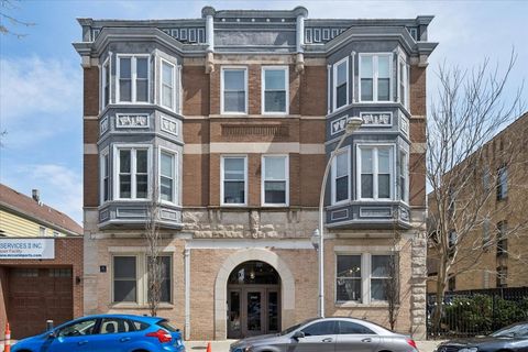 Photo of 1945 N Sheffield Avenue #303, Chicago, IL 60614 (MLS # 12617503)
