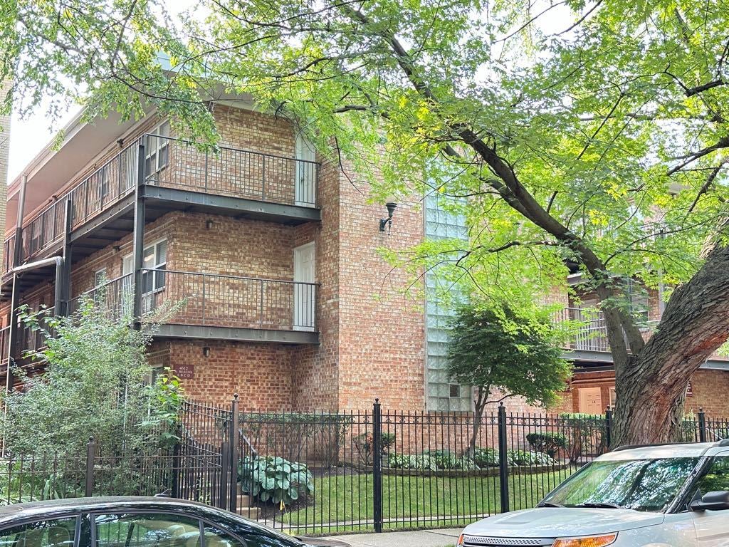 4612 N Beacon Street 3A