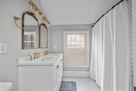 Tiny photo for 1200 E 9th Street, Davenport, IA 52803 (MLS # 12594005)