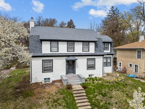 Tiny photo for 1200 E 9th Street, Davenport, IA 52803 (MLS # 12594005)