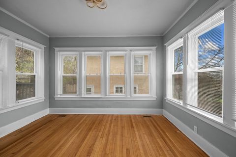 Tiny photo for 1200 E 9th Street, Davenport, IA 52803 (MLS # 12594005)