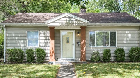 Tiny photo for 902 E Florida Avenue, Urbana, IL 61801 (MLS # 12454110)