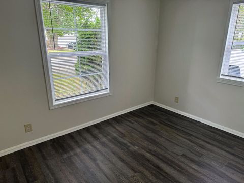 Tiny photo for 902 E Florida Avenue, Urbana, IL 61801 (MLS # 12454110)