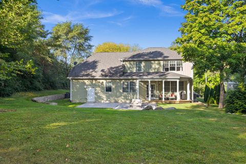 Tiny photo for 694 Hart Road, Batavia, IL 60510 (MLS # 12547300)