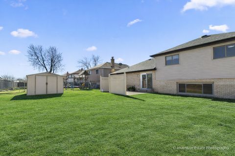 Tiny photo for 19121 Roy Street, Lansing, IL 60438 (MLS # 12574618)