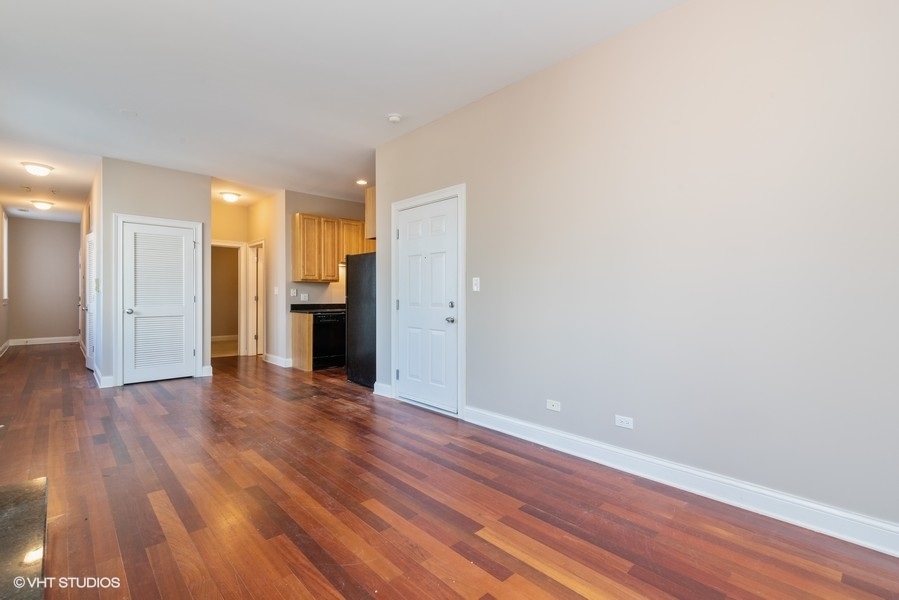 2113 W Gladys Avenue 3N