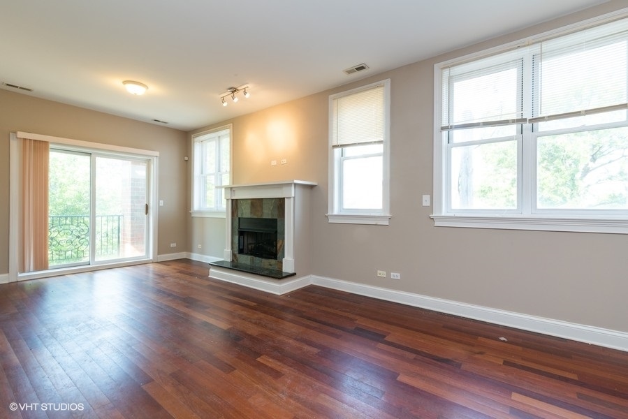 2113 W Gladys Avenue 3N