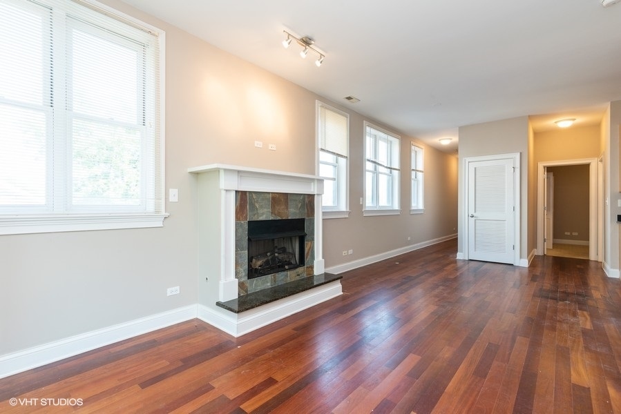 2113 W Gladys Avenue 3N