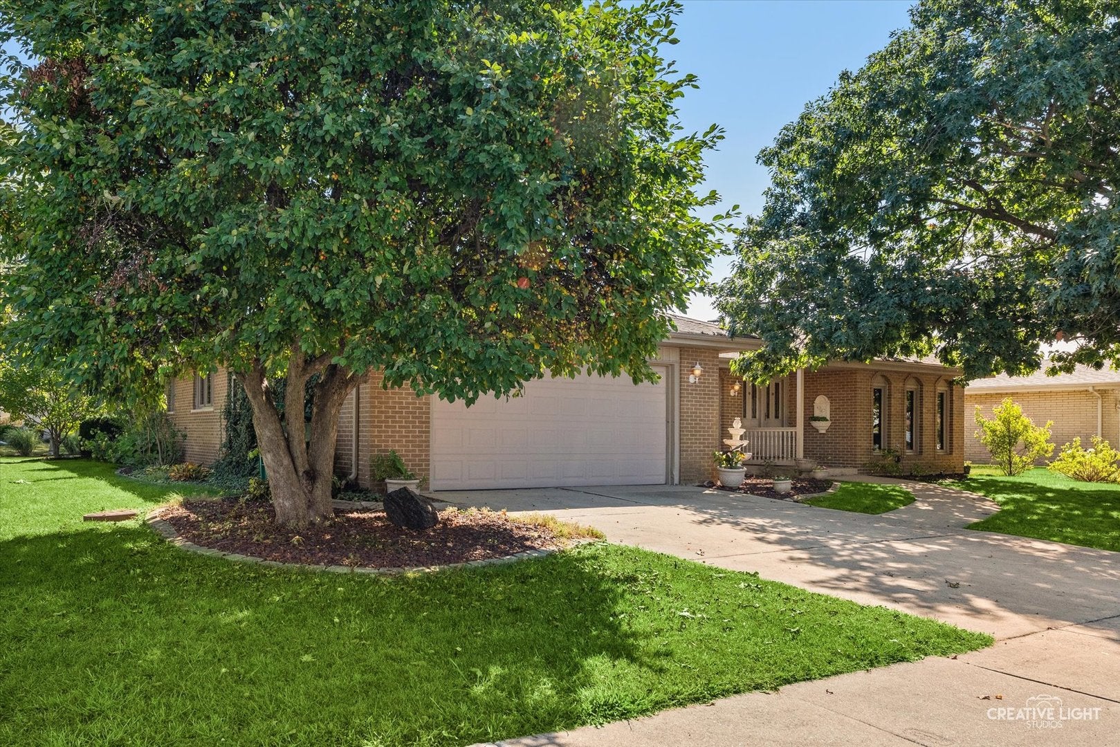 15527 Larkspur Lane
