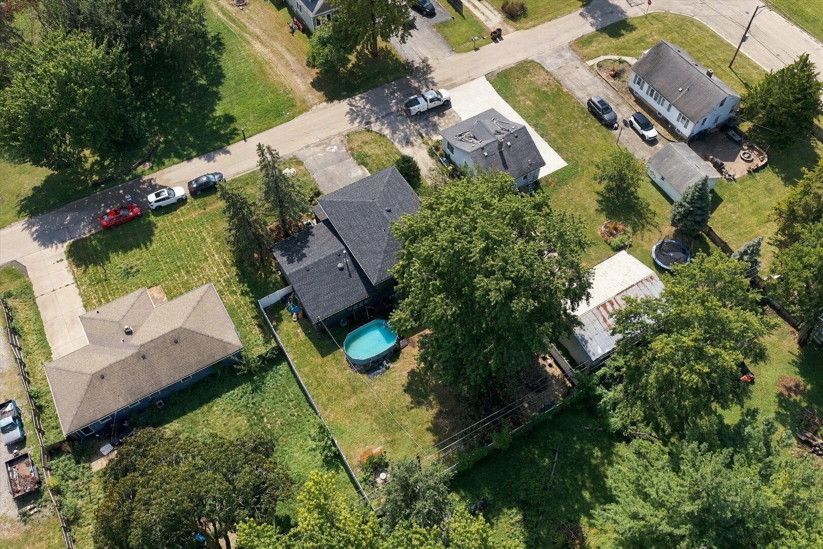 2437 Grape Street