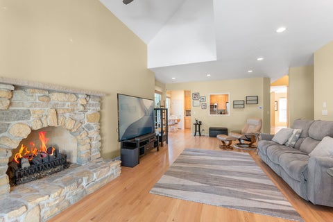 Tiny photo for 29w511 Cerny Circle, Warrenville, IL 60555 (MLS # 12742936)