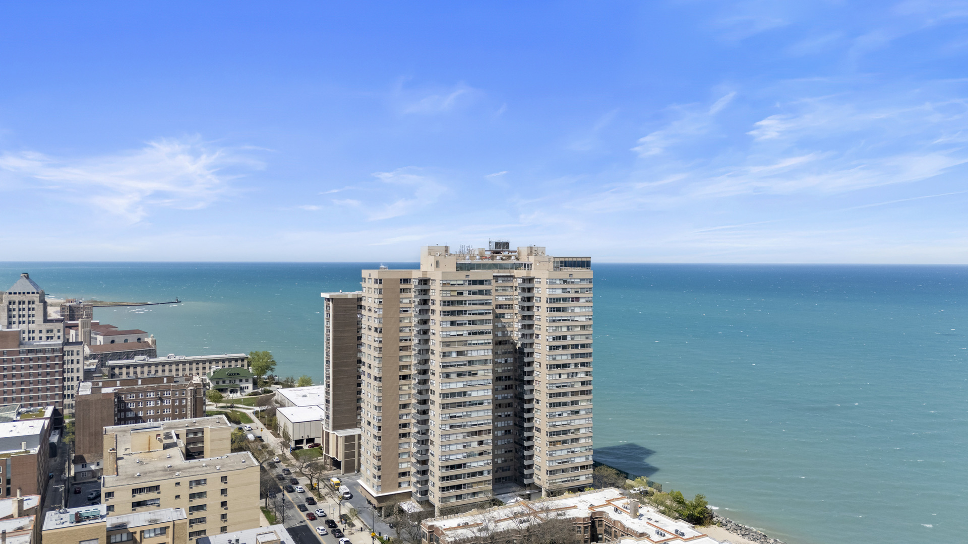 6301 N Sheridan Road 3R