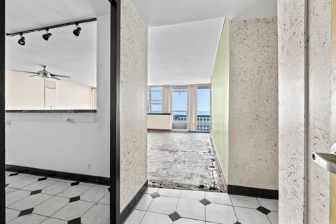 Tiny photo for 6301 N Sheridan Road #3R, Chicago, IL 60660 (MLS # 12434953)