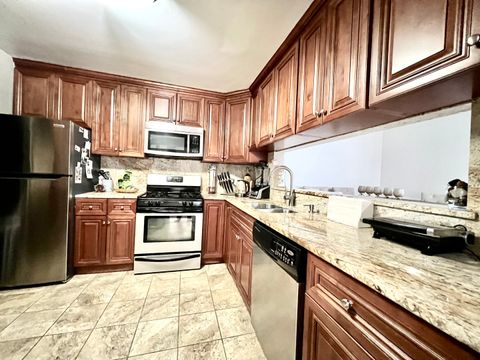 Tiny photo for 8246 Holly Court #D, Palos Hills, IL 60465 (MLS # 12490359)