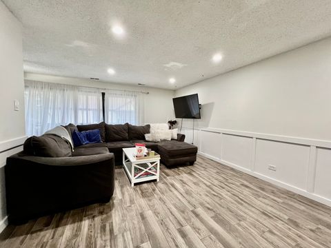 Tiny photo for 8246 Holly Court #D, Palos Hills, IL 60465 (MLS # 12490359)