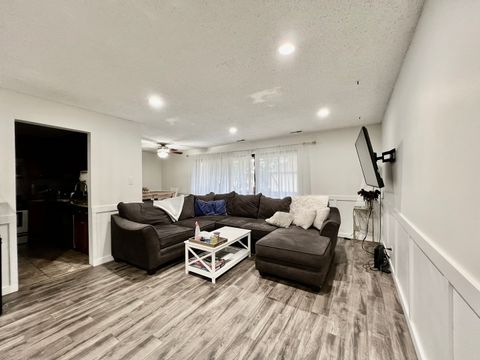 Tiny photo for 8246 Holly Court #D, Palos Hills, IL 60465 (MLS # 12490359)