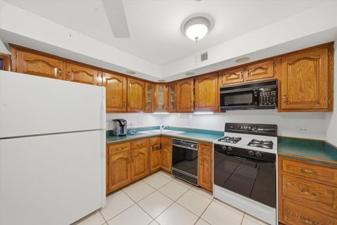 Tiny photo for 121 S Spruce Avenue #101, Wood Dale, IL 60191 (MLS # 12603141)