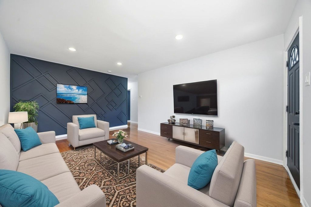 14921 Lincoln Avenue