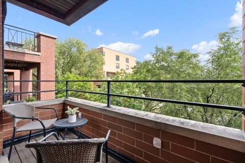 Tiny photo for 934 W Cuyler Avenue #3D, Chicago, IL 60613 (MLS # 12724899)