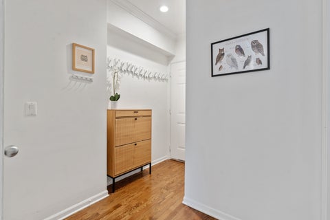 Tiny photo for 934 W Cuyler Avenue #3D, Chicago, IL 60613 (MLS # 12724899)