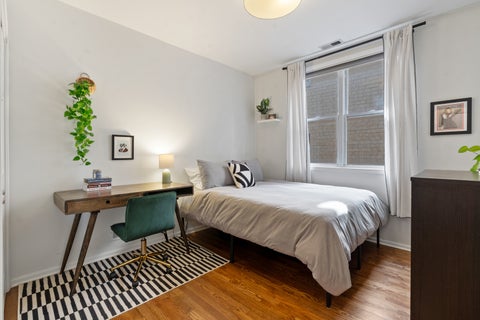 Tiny photo for 934 W Cuyler Avenue #3D, Chicago, IL 60613 (MLS # 12724899)