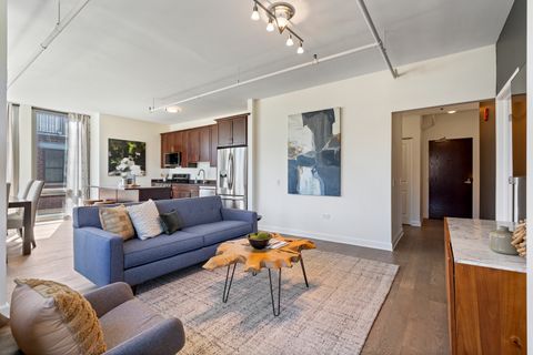 Tiny photo for 437 W Division Street #310, Chicago, IL 60610 (MLS # 12604905)