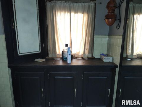 Tiny photo for 2035 Martin Luther King Jr Drive, Cairo, IL 62914 (MLS # EB459893)