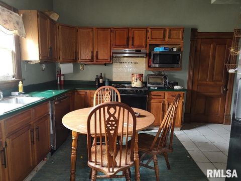 Tiny photo for 2035 Martin Luther King Jr Drive, Cairo, IL 62914 (MLS # EB459893)