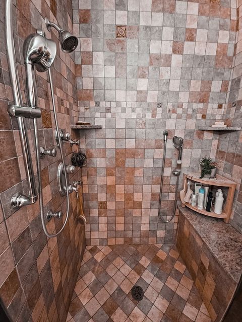 Tiny photo for 1608 Breezy Lawn Road, Spring Grove, IL 60081 (MLS # 12444188)