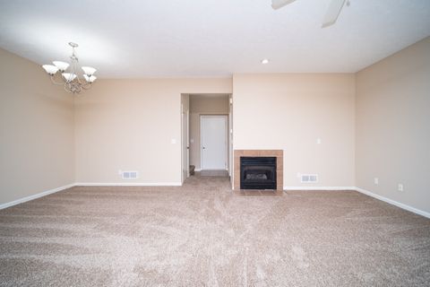 Tiny photo for 585 CLAYTON Circle #C, Sycamore, IL 60178 (MLS # 12505429)