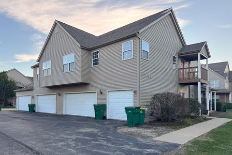 Tiny photo for 585 CLAYTON Circle #C, Sycamore, IL 60178 (MLS # 12505429)
