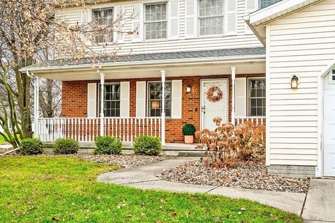 Tiny photo for 9 Blue Lake Court, Bloomington, IL 61704 (MLS # 12538200)