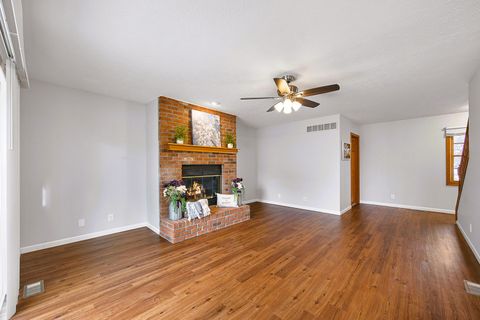 Tiny photo for 9 Blue Lake Court, Bloomington, IL 61704 (MLS # 12538200)