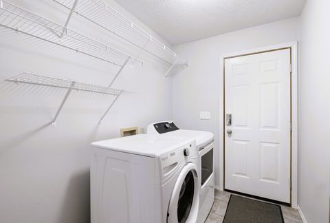 Tiny photo for 9 Blue Lake Court, Bloomington, IL 61704 (MLS # 12538200)