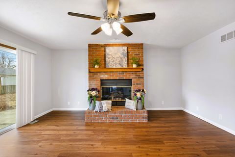 Tiny photo for 9 Blue Lake Court, Bloomington, IL 61704 (MLS # 12538200)