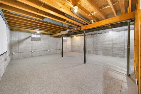 Tiny photo for 9 Blue Lake Court, Bloomington, IL 61704 (MLS # 12538200)