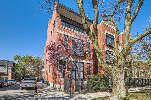 2170 N STAVE Street 1 Chicago IL 60647