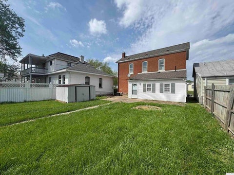 Tiny photo for 608 Adams St, Quincy, IL 62301 (MLS # 12625605)