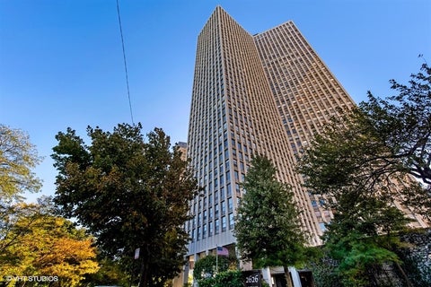 Photo of 2626 N Lakeview Avenue #1604, Chicago, IL 60614 (MLS # 12729005)
