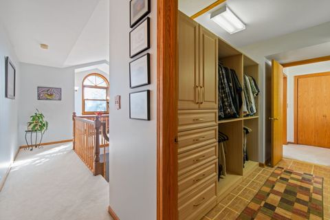 Tiny photo for 390 S York Road, Elmhurst, IL 60126 (MLS # 12481831)
