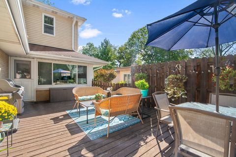 Tiny photo for 390 S York Road, Elmhurst, IL 60126 (MLS # 12481831)