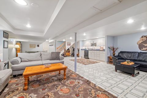 Tiny photo for 390 S York Road, Elmhurst, IL 60126 (MLS # 12481831)