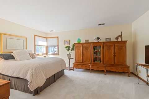 Tiny photo for 390 S York Road, Elmhurst, IL 60126 (MLS # 12481831)