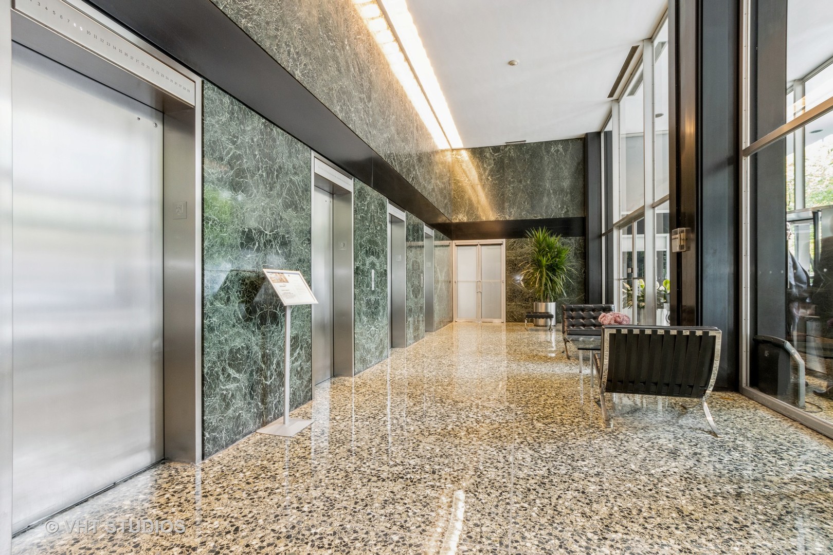 900 N Lake Shore Drive 708