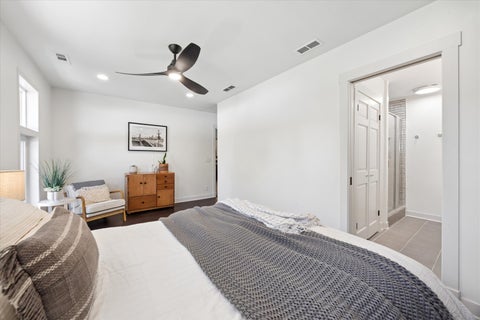 Tiny photo for 1108 S 6th Street, St. Charles, IL 60174 (MLS # 12663756)