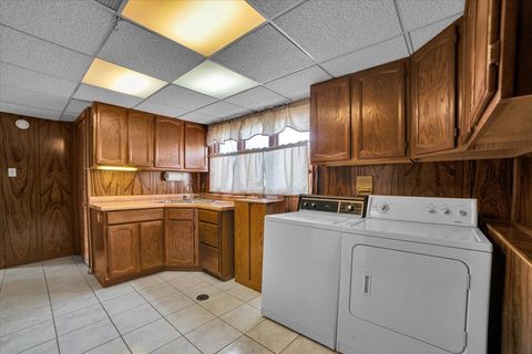 Tiny photo for 7631 Chestnut Drive, Orland Park, IL 60462 (MLS # 12577377)