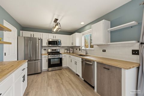 Tiny photo for 615 Searl Street, Plano, IL 60545 (MLS # 12584052)