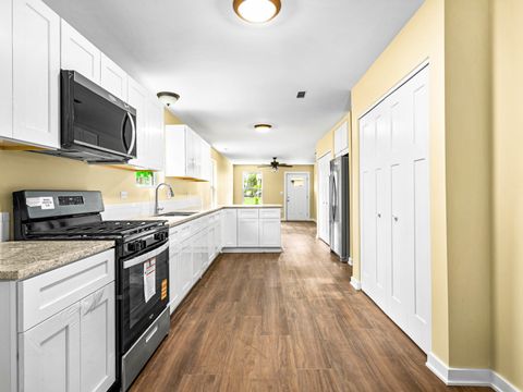 Tiny photo for 422 Sherman Street, Joliet, IL 60433 (MLS # 12499151)