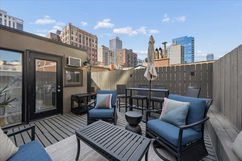 Tiny photo for 78 E Elm Street #3, Chicago, IL 60611 (MLS # 12788490)